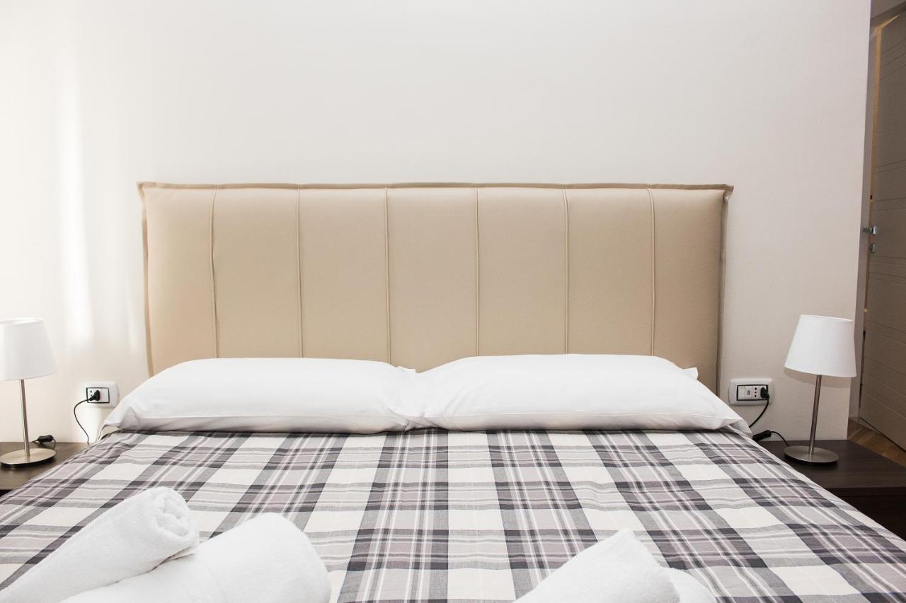 Barbaja In Street Toledo 205 Bed & Breakfast Napoli