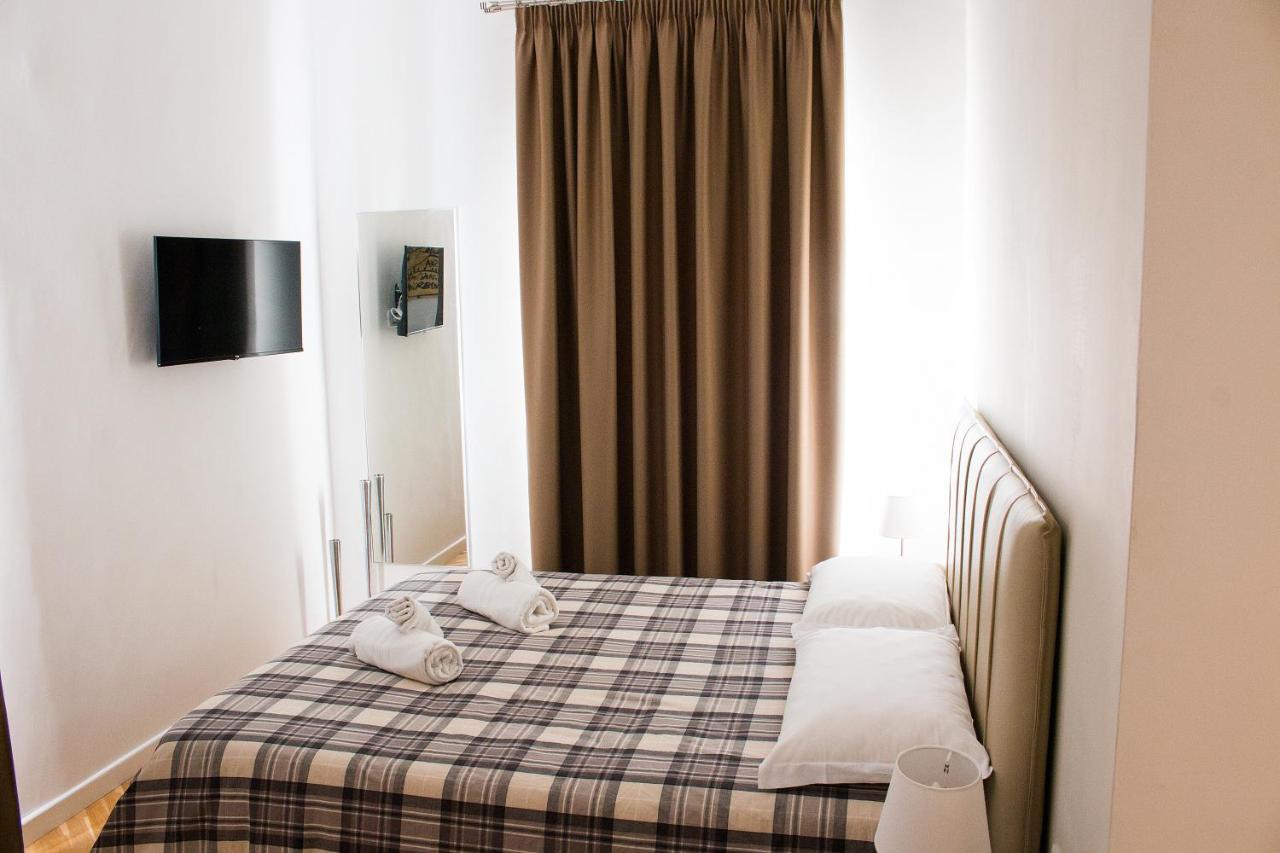 Barbaja In Street Toledo 205 Bed & Breakfast